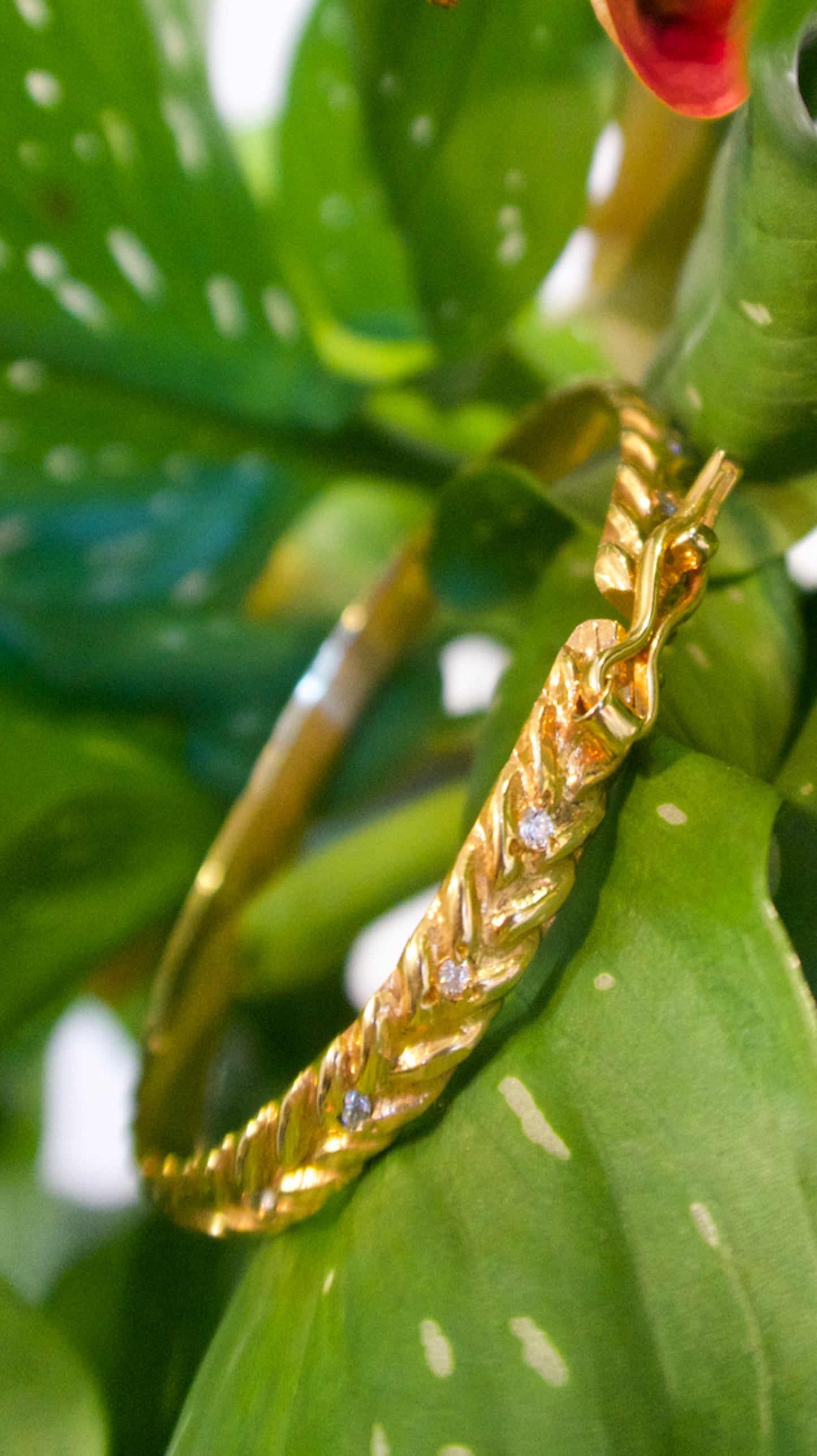 DAFIIRA Braid Diamond Bangle Bracelet