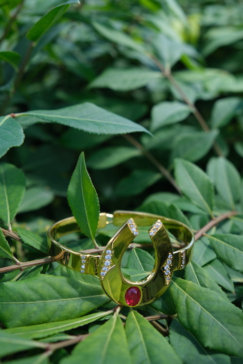 HIDWA Horseshoe Red Sapphire Bangle Bracelet